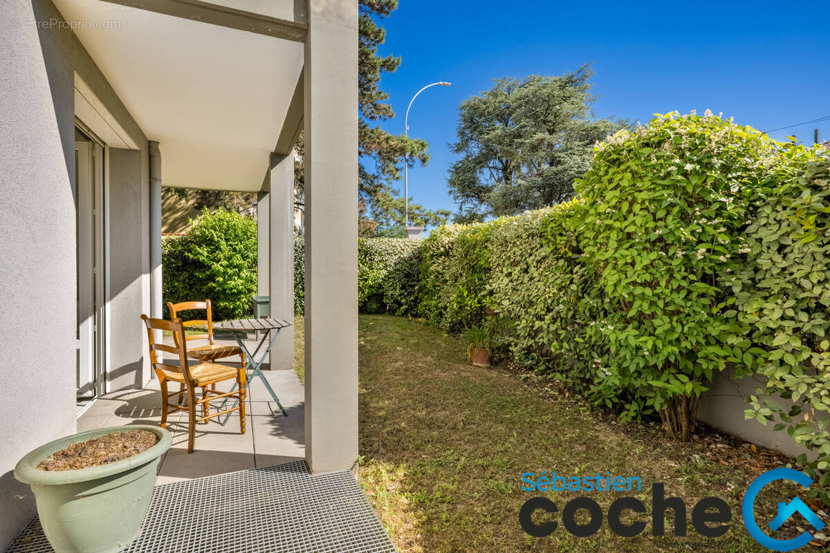 Appartement à BRON