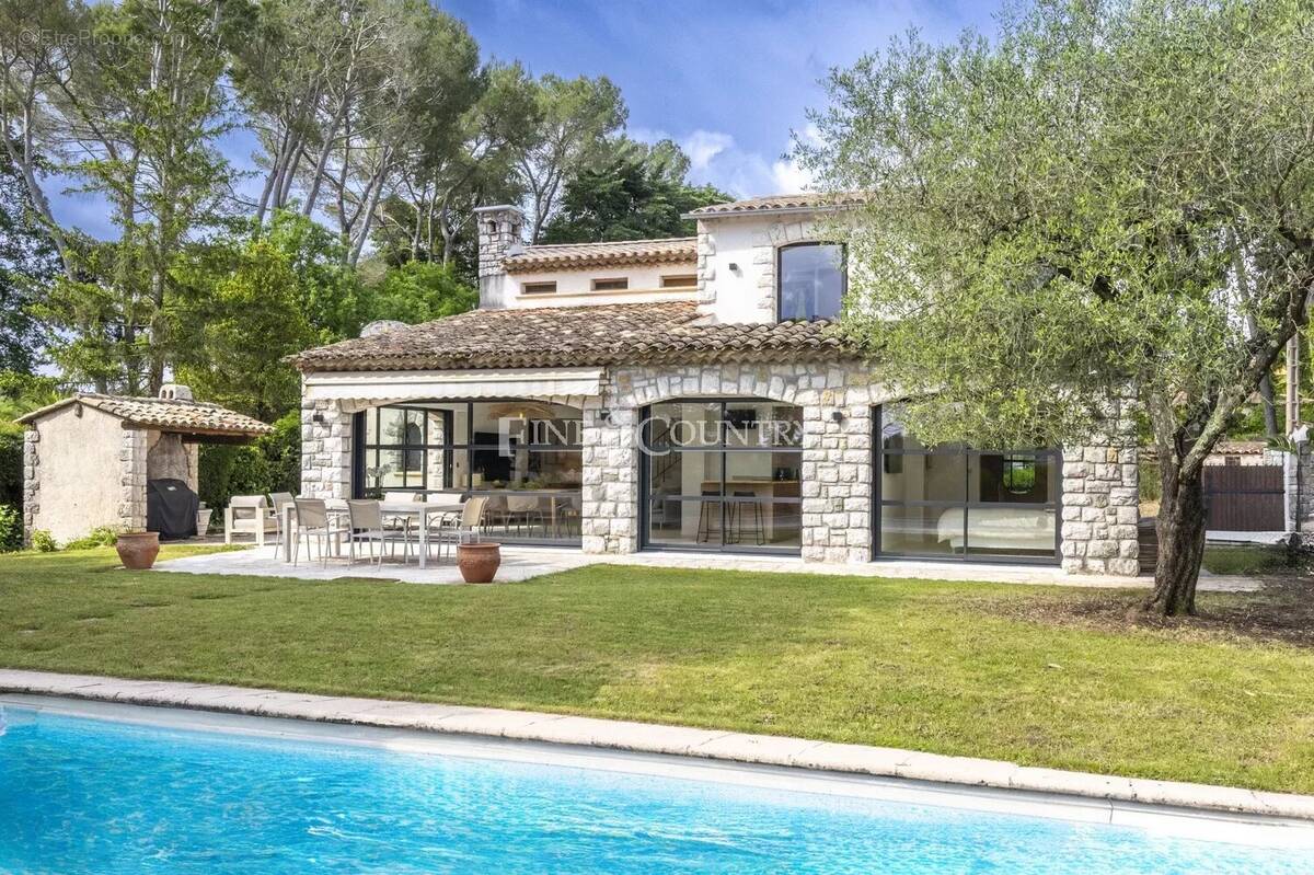 Maison à MOUGINS