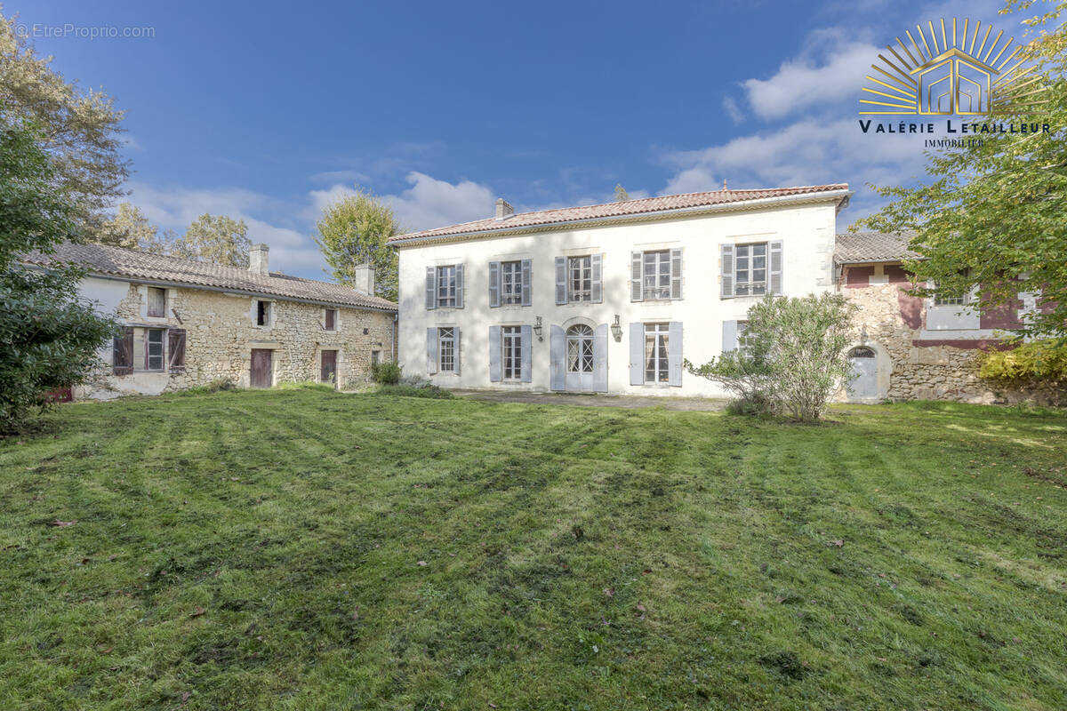 Maison à POMPIGNAC