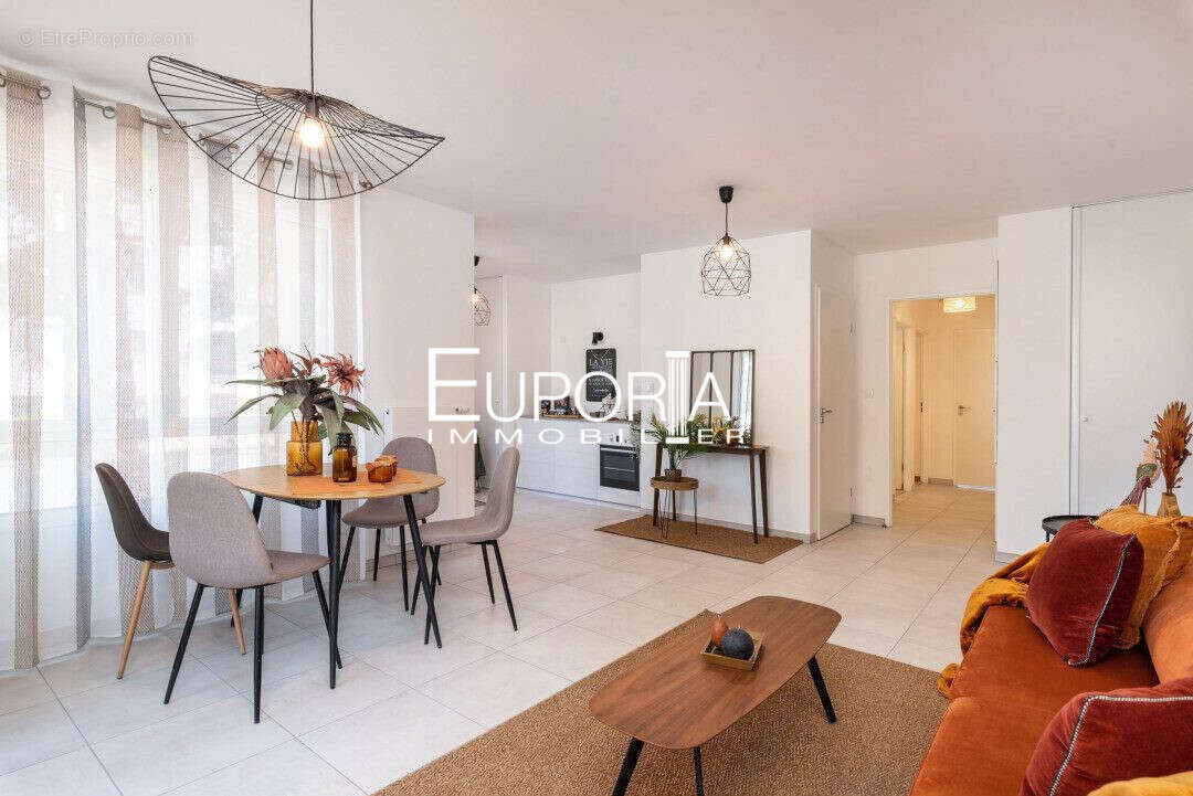 Appartement à TASSIN-LA-DEMI-LUNE