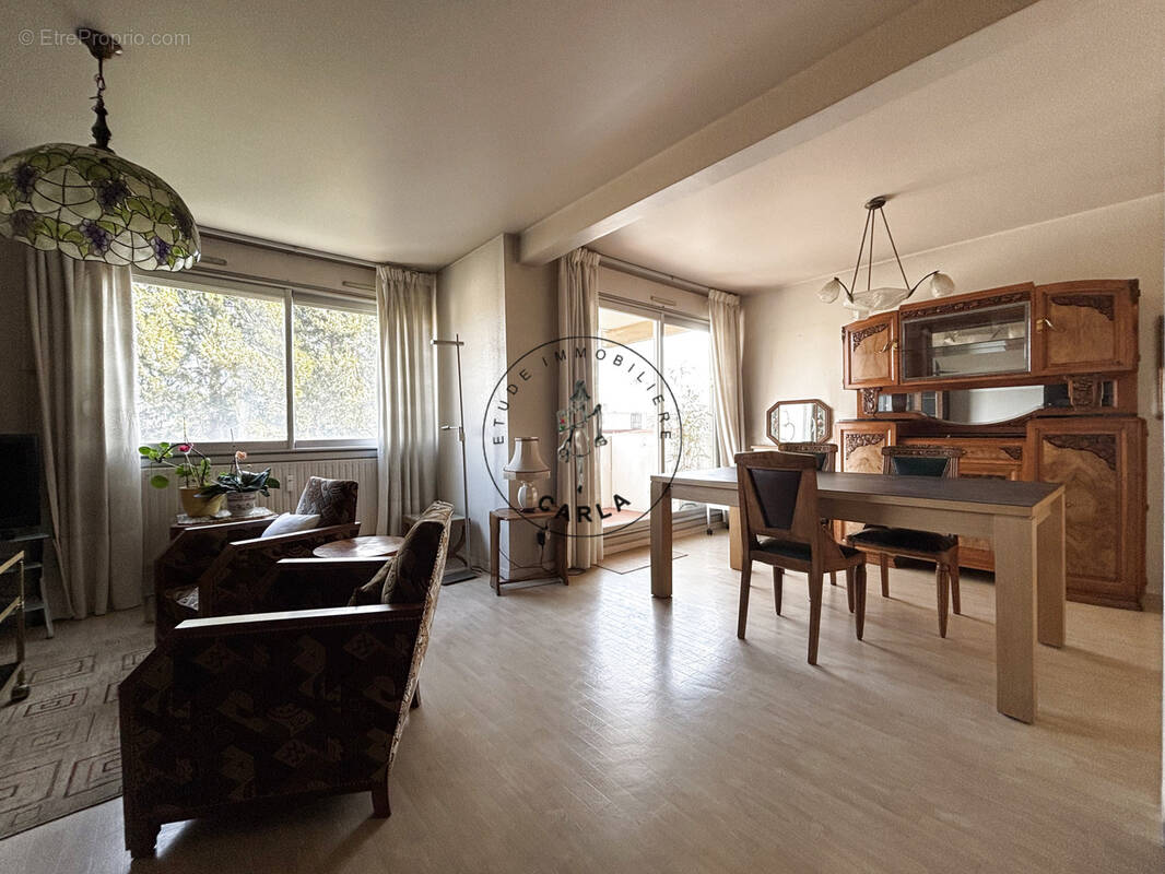 Appartement à OULLINS