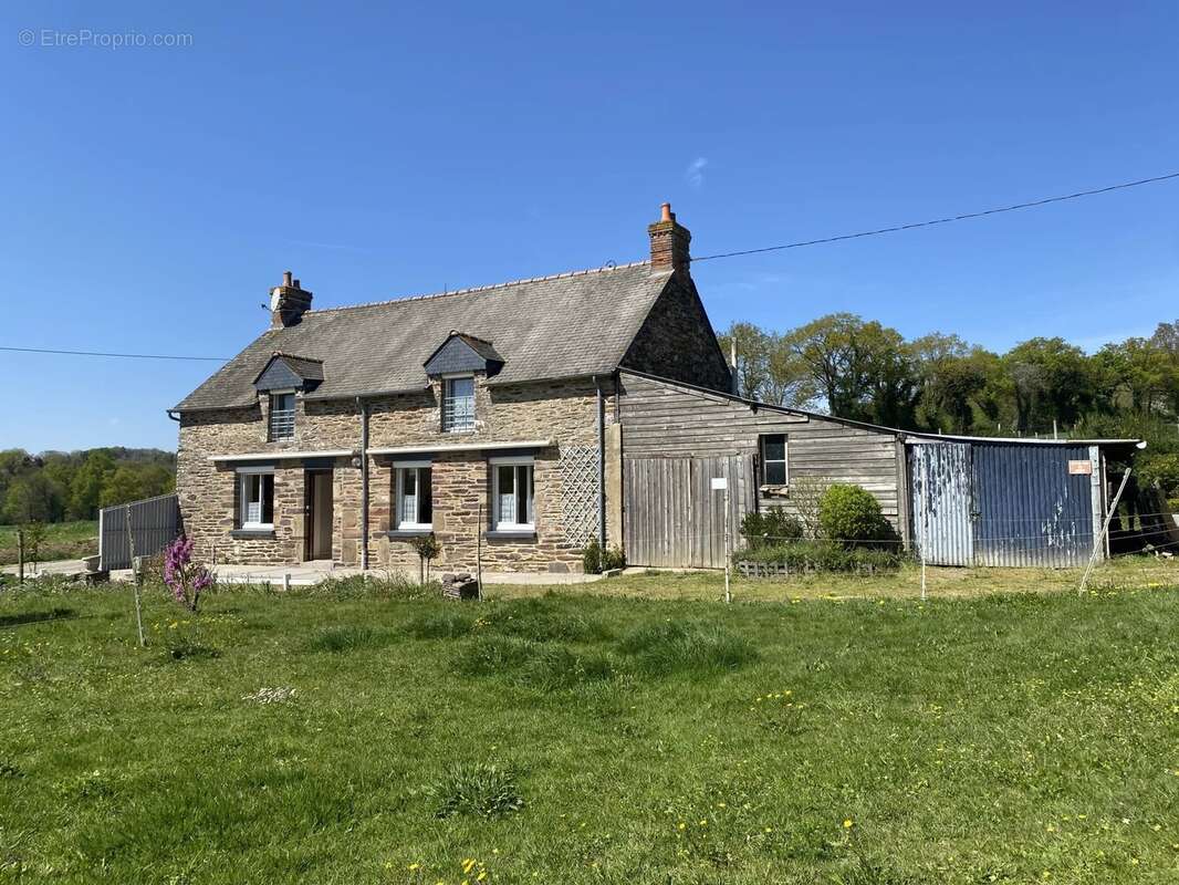 Maison à COMBLESSAC