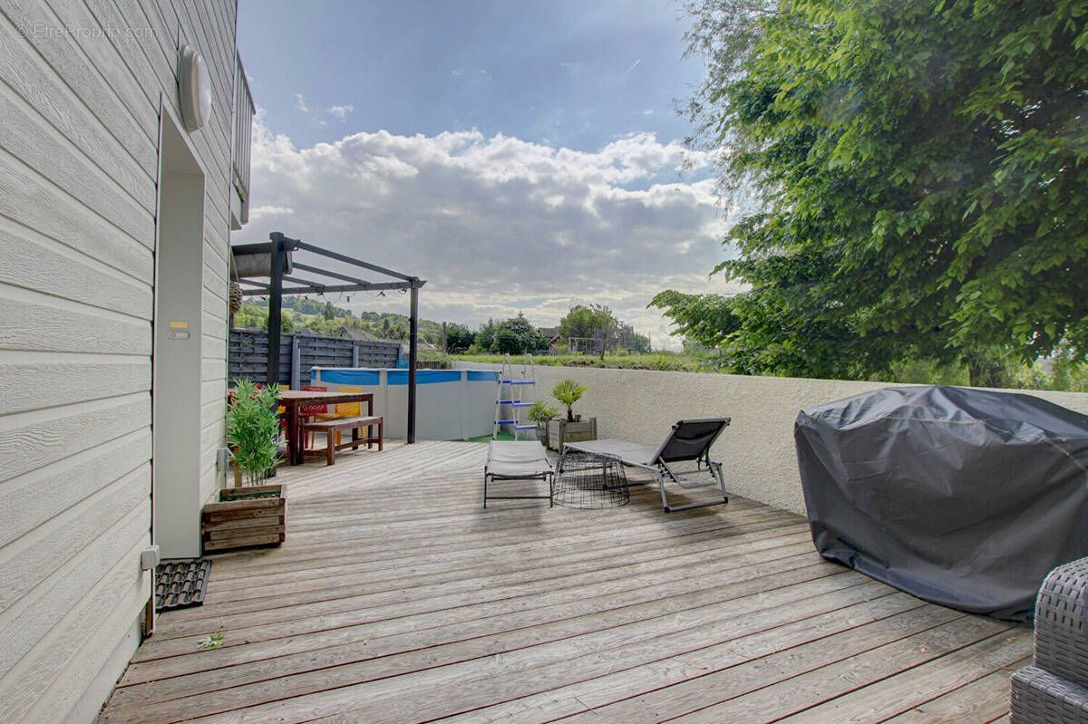 Appartement à ALBY-SUR-CHERAN