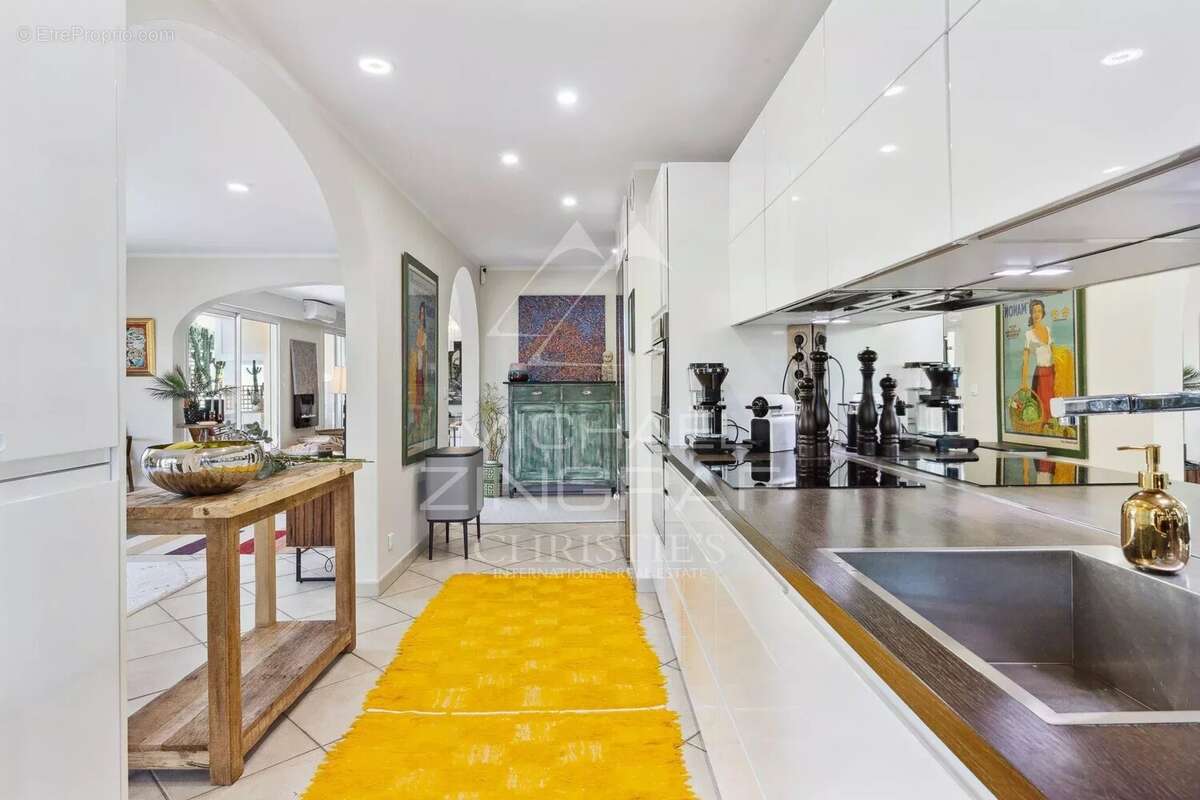 Appartement à MANDELIEU-LA-NAPOULE
