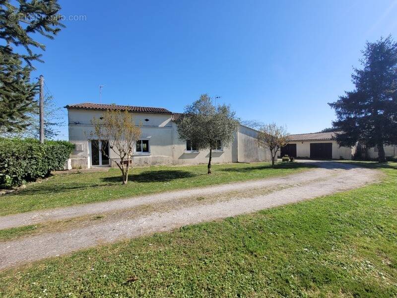 Maison à CUSSAC-FORT-MEDOC