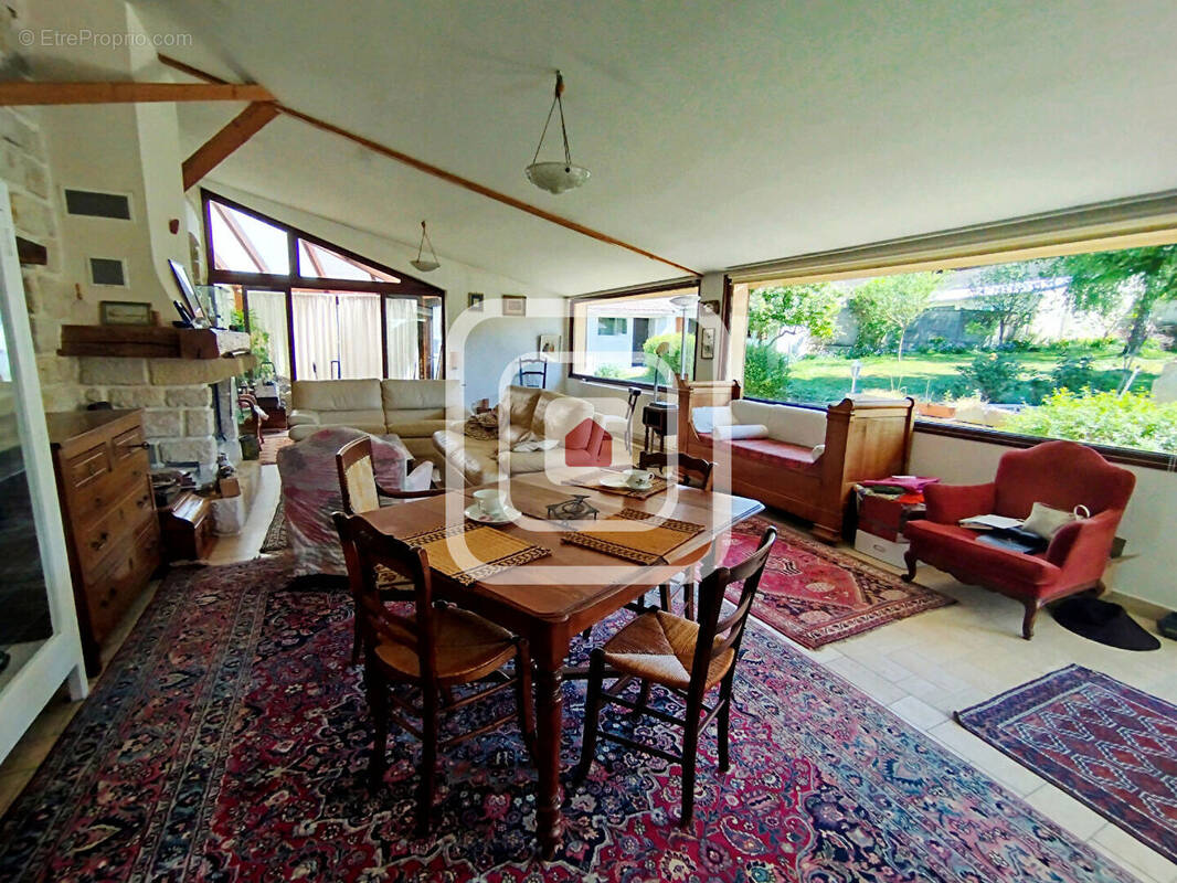 Maison à WARMERIVILLE