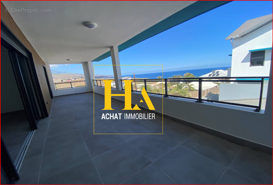 Appartement à LES TROIS-BASSINS