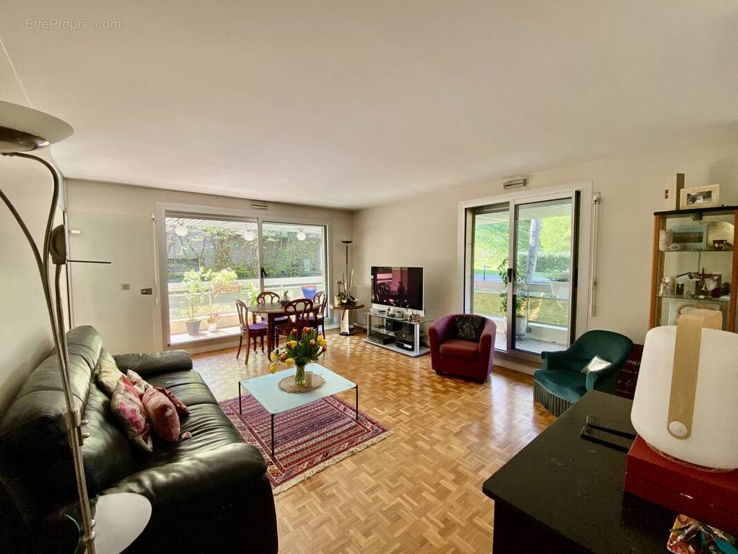 Appartement à BOUGIVAL