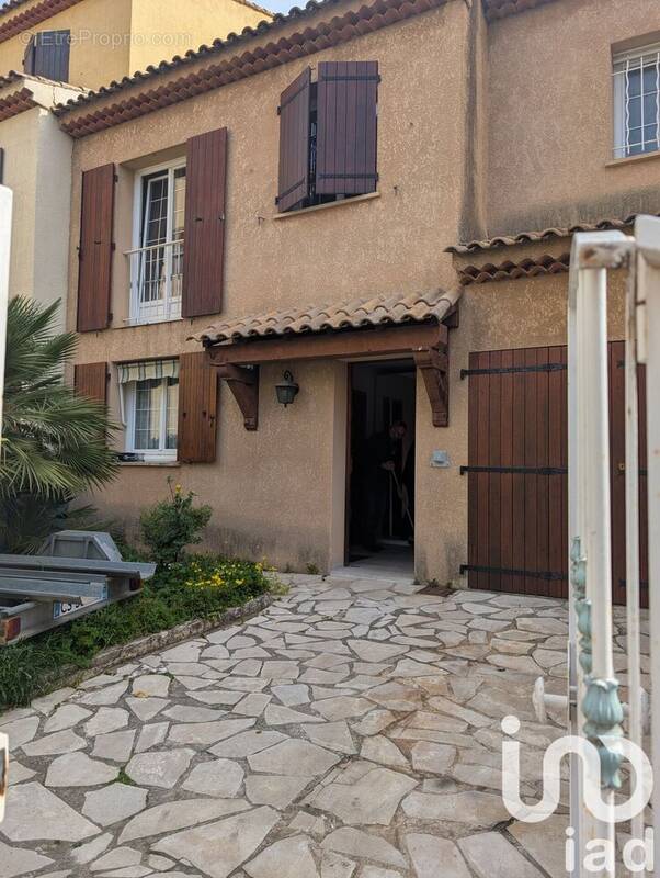 Photo 1 - Maison à LA VALETTE-DU-VAR