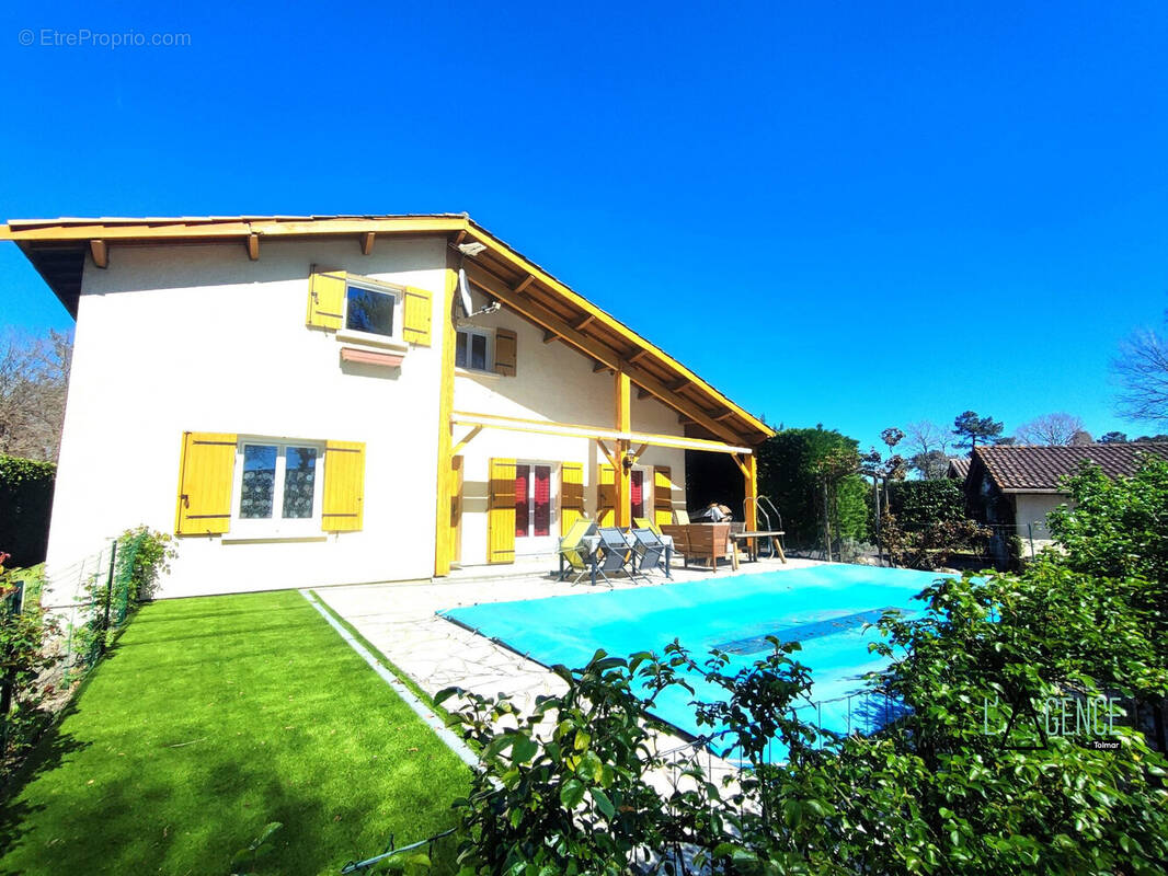 Maison à ARSAC