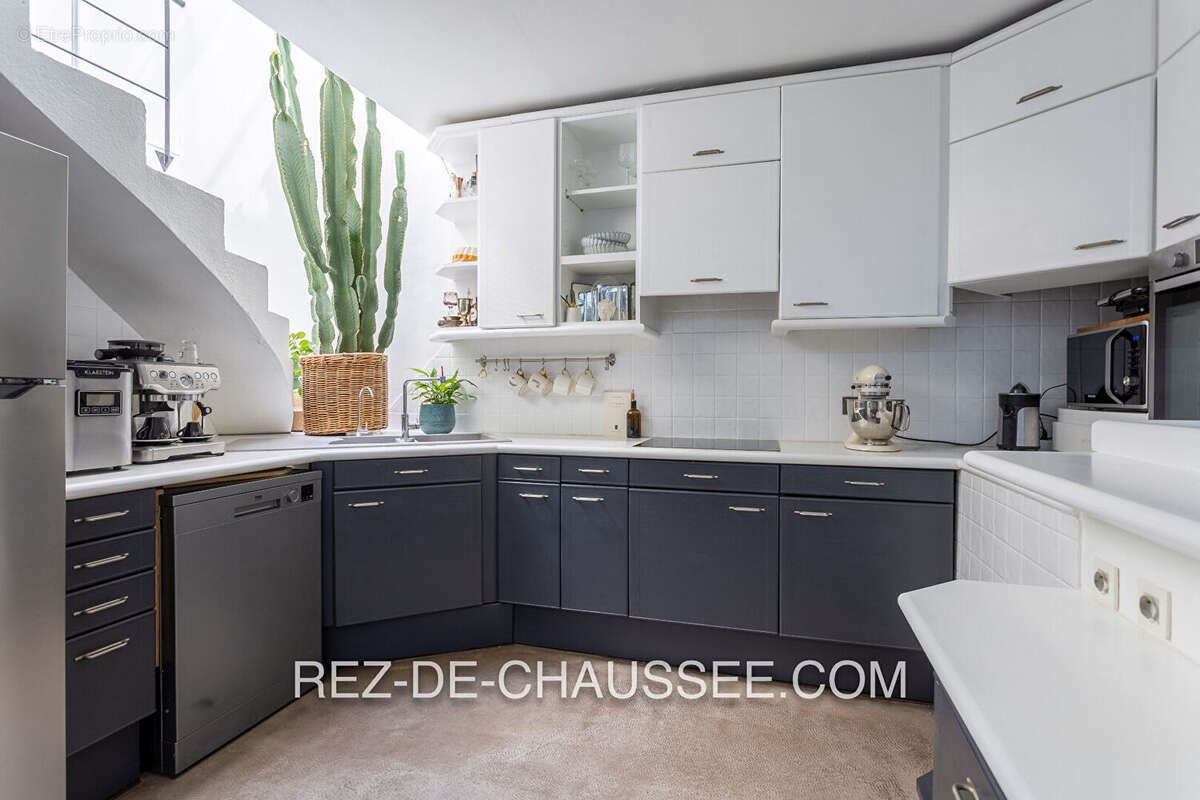 Maison à PARIS-10E