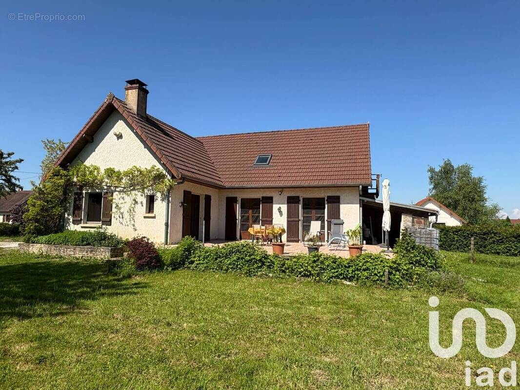 Photo 1 - Maison à SAINT-GERMAIN-DU-BOIS