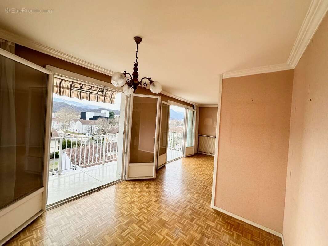 Appartement à ECHIROLLES