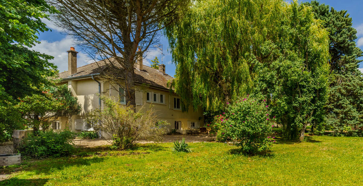 Maison à TART-LE-HAUT