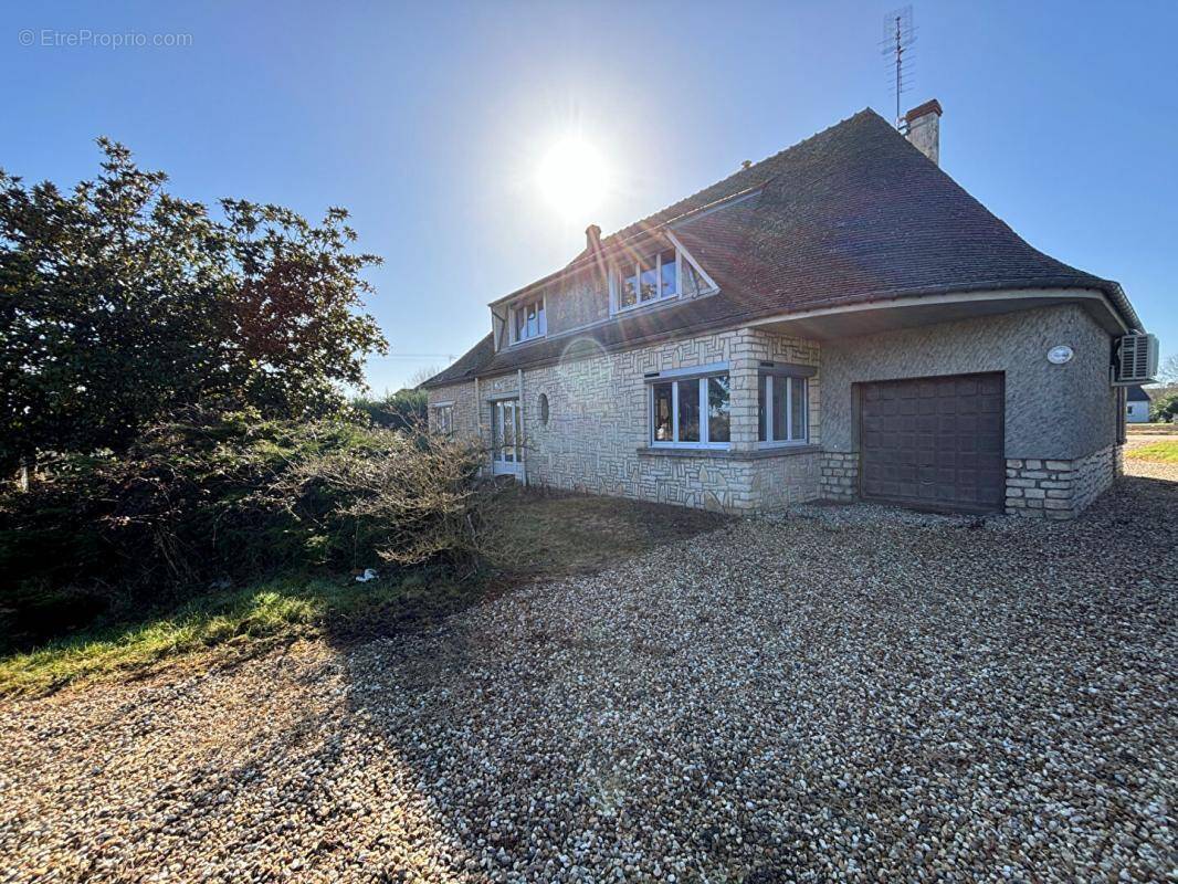 Maison à POILLY-LEZ-GIEN