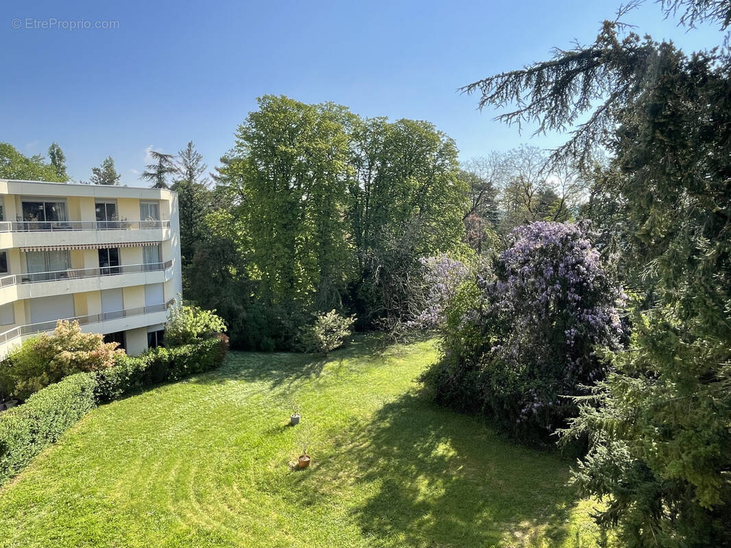 Appartement à TASSIN-LA-DEMI-LUNE