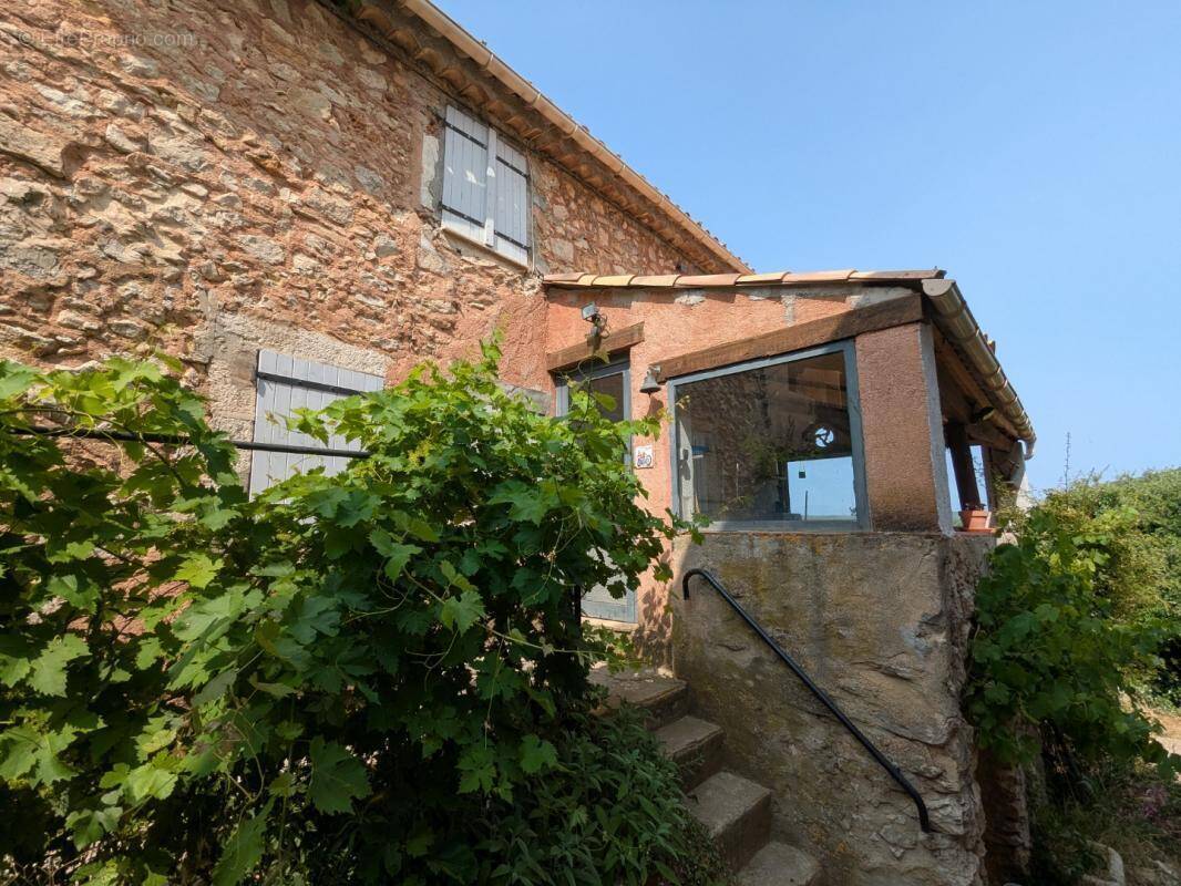 Maison à SAINT-JULIEN