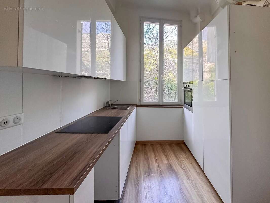 Appartement à BEAUSOLEIL