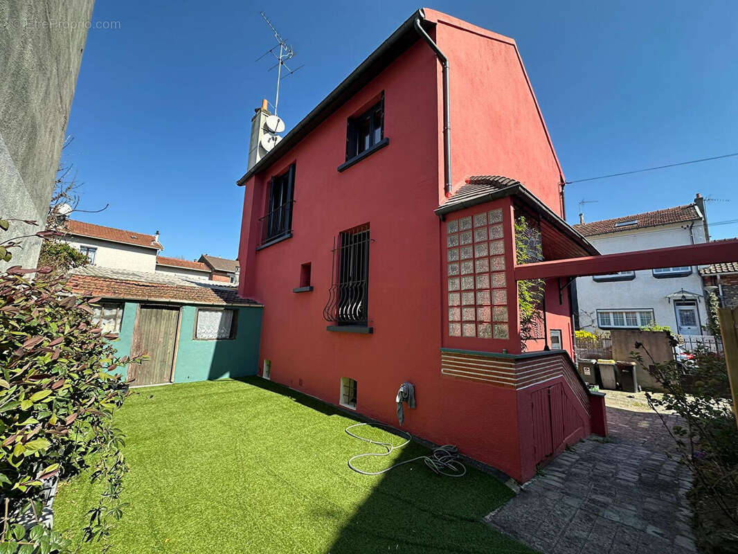 Maison à NOISY-LE-SEC