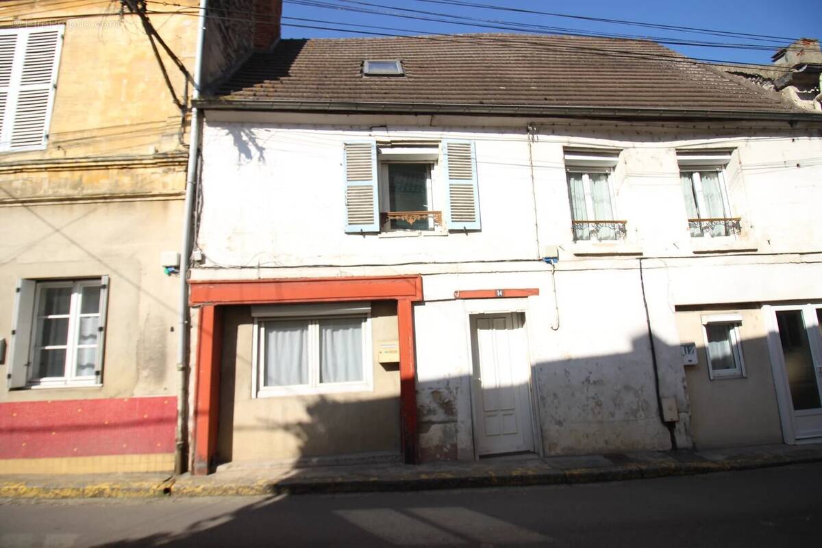 Maison à MOUY