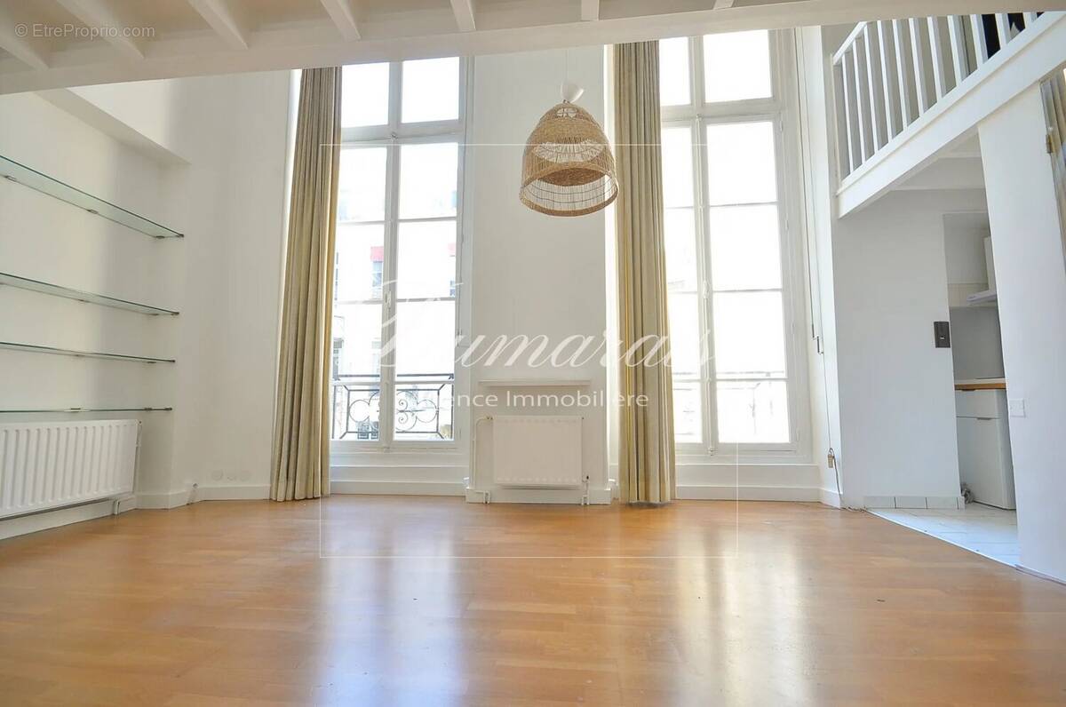 Appartement à PARIS-4E