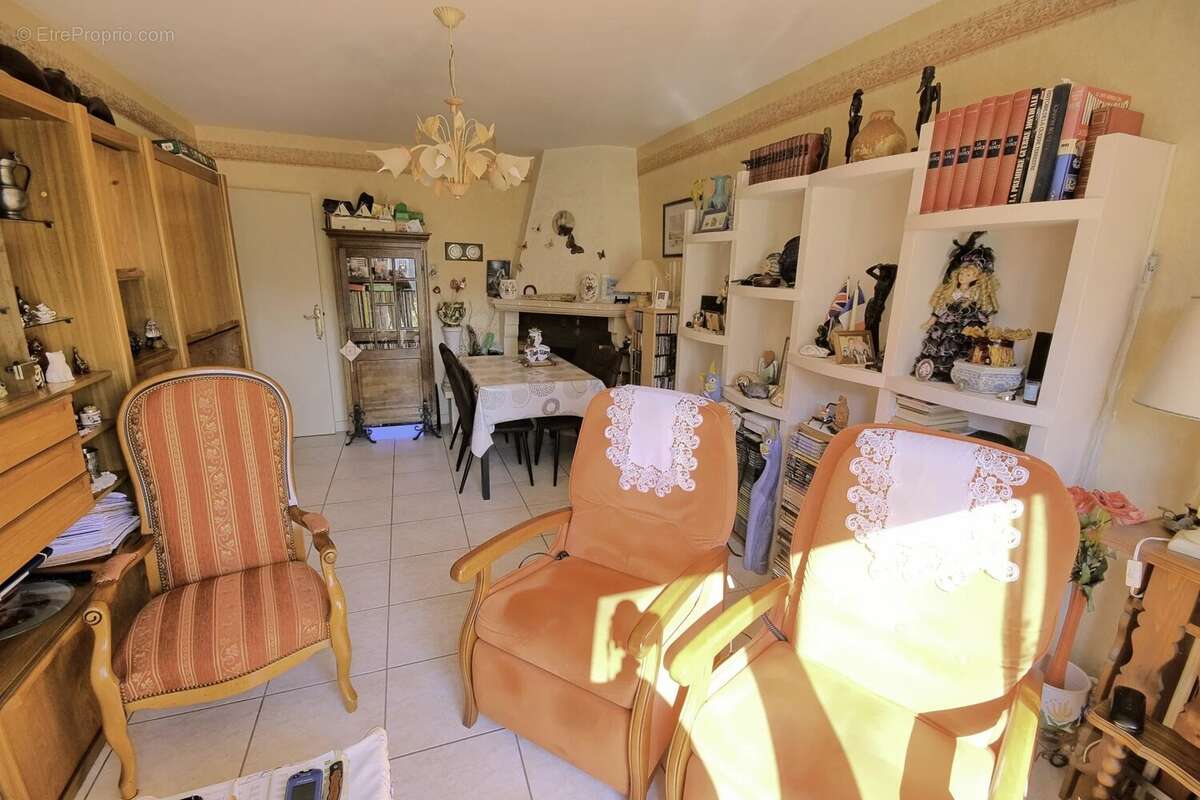 Maison à COURSEULLES-SUR-MER