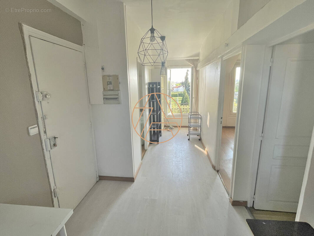Appartement à SAINT-MAUR-DES-FOSSES