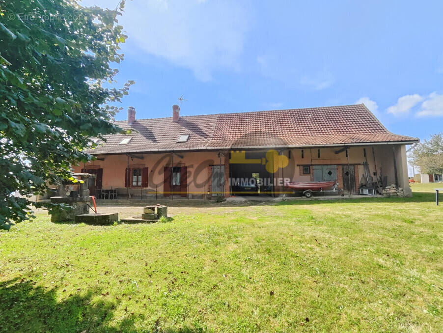 Maison à SAINT-GERMAIN-DU-BOIS