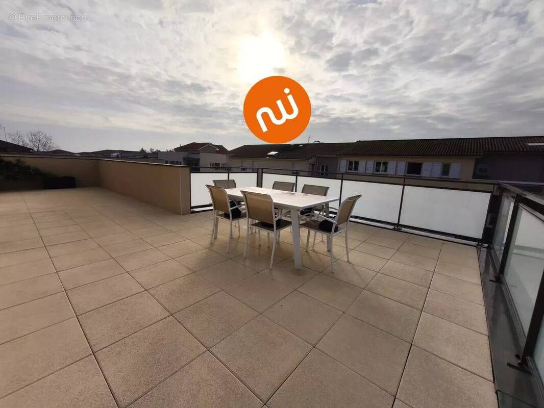 Appartement à CRAPONNE