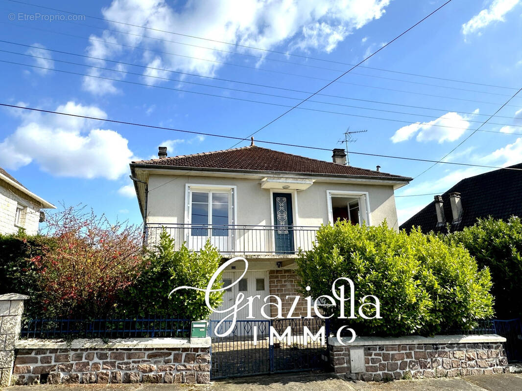 Maison à DAMPNIAT