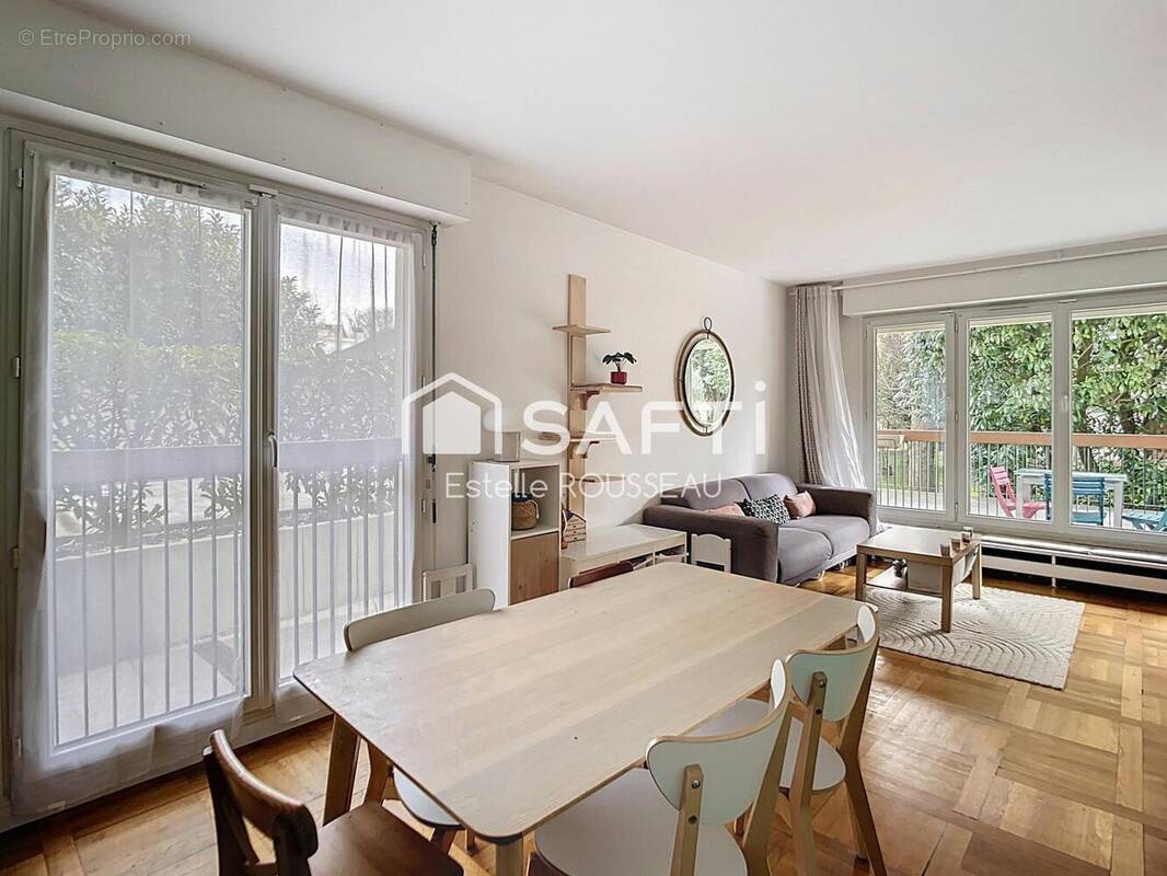 Photo 1 - Appartement à SAINT-MAUR-DES-FOSSES
