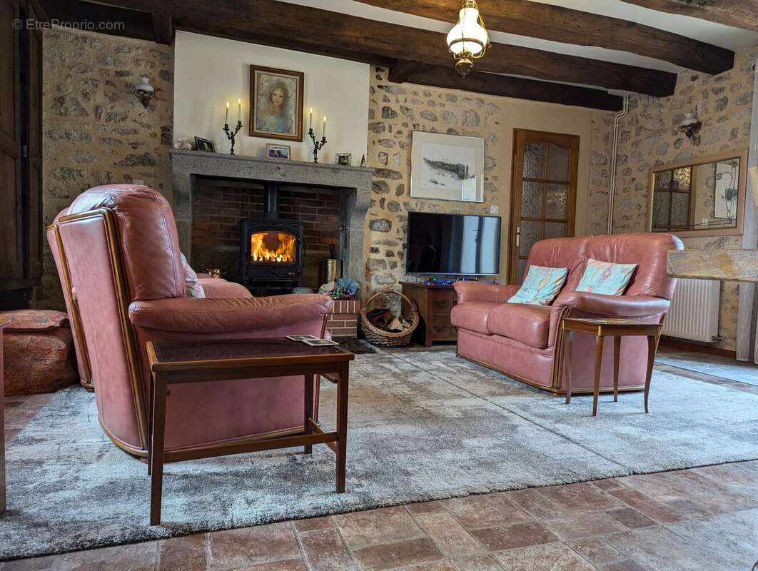Appartement à LATHUS-SAINT-REMY