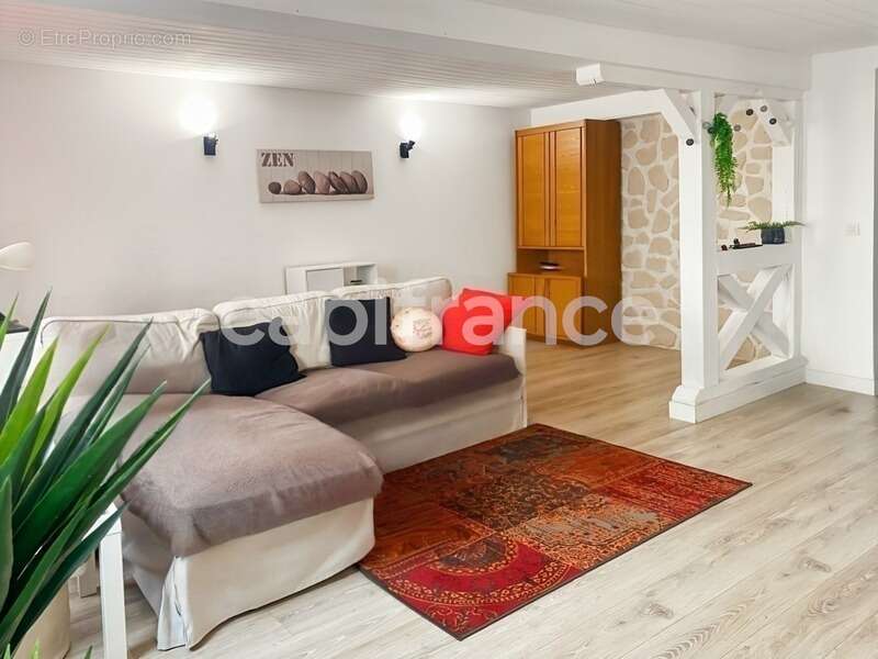 Appartement à VERT