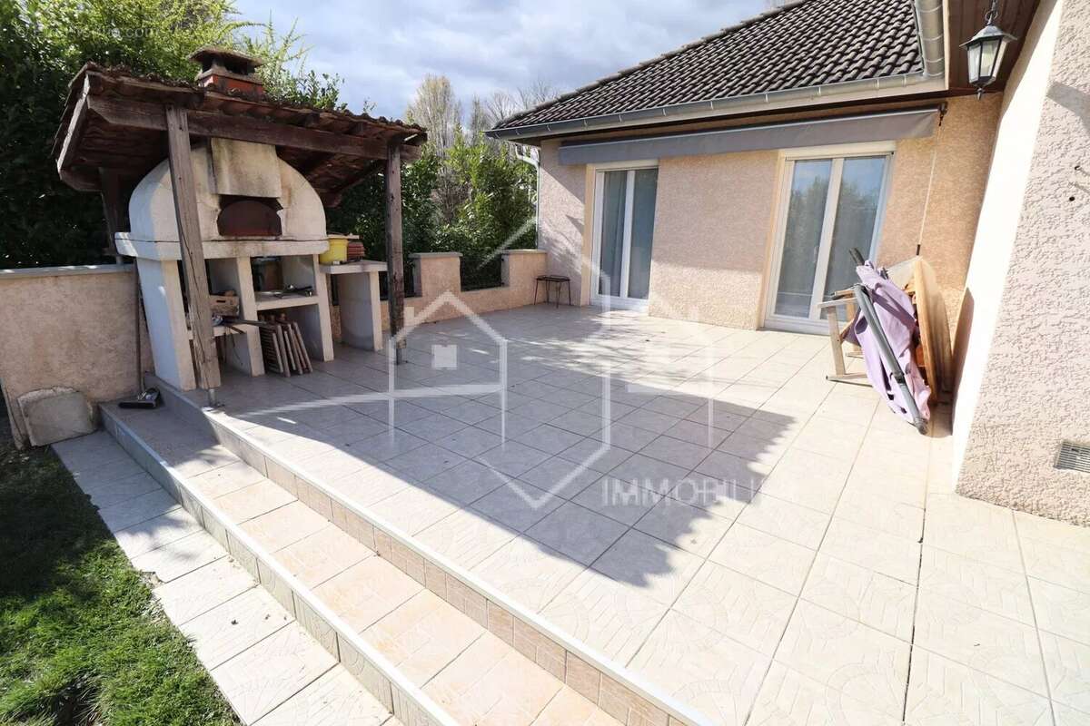 Maison à BEAUREPAIRE
