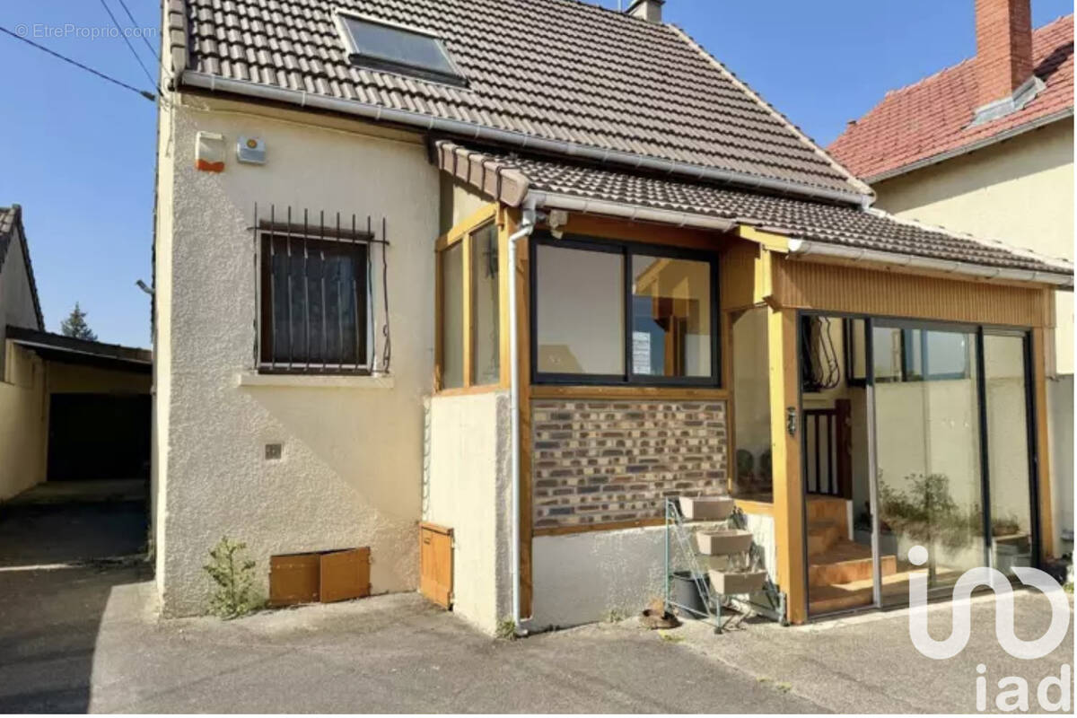 Photo 1 - Maison à MORANGIS