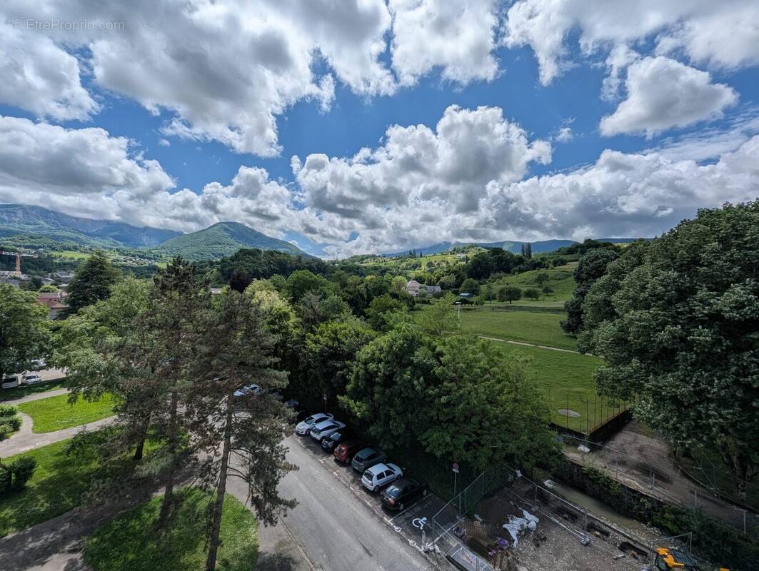 Appartement à COGNIN
