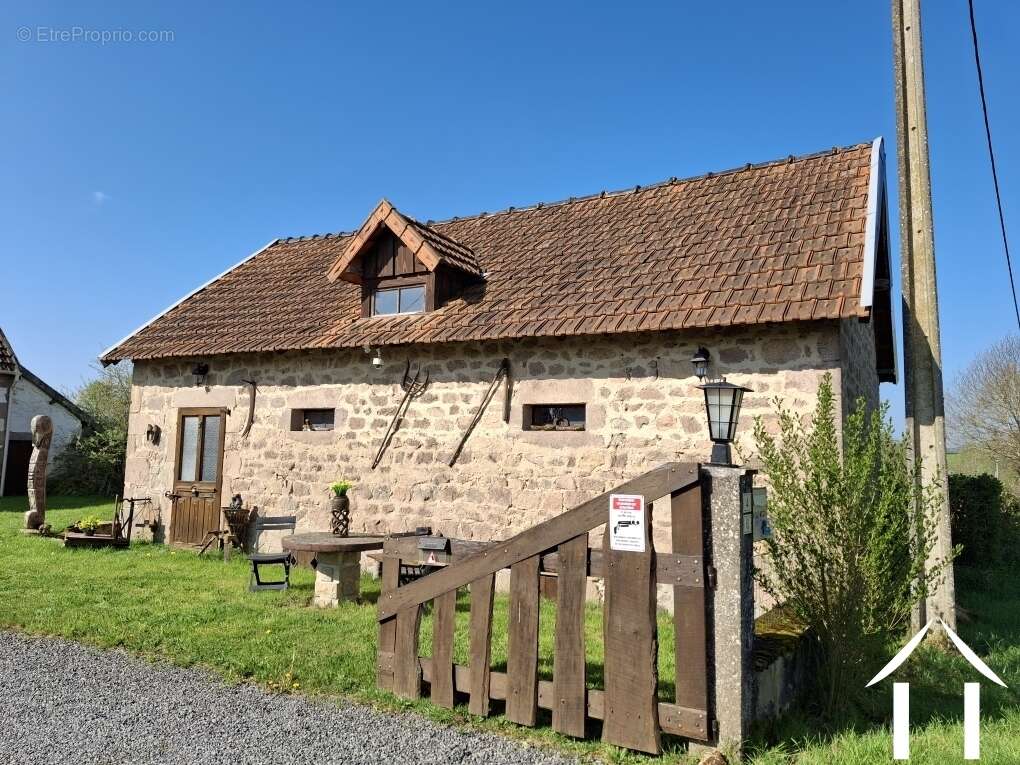 Maison à LA COMELLE