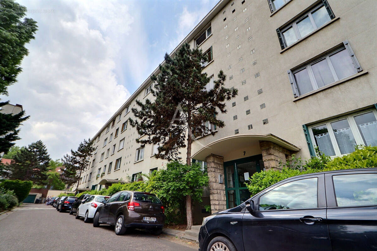 Appartement à LA COURNEUVE