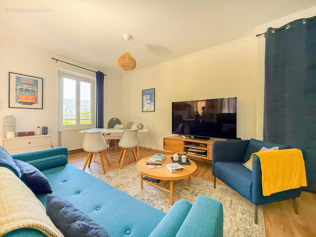Appartement à GIERES