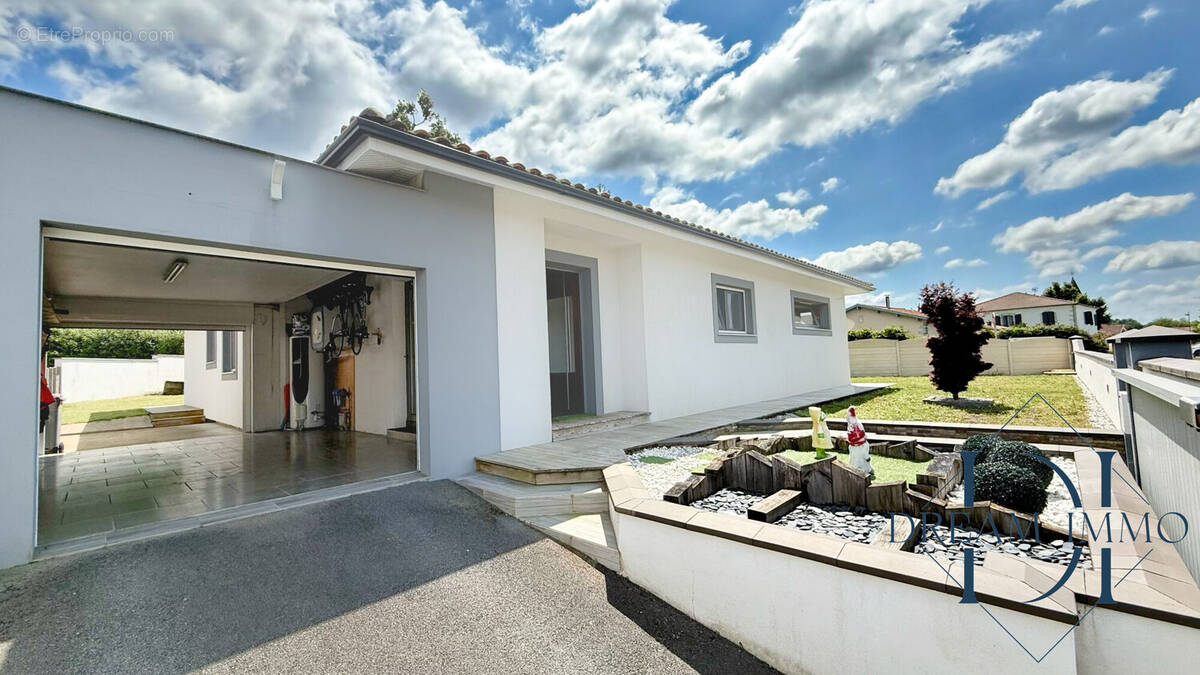 Maison à NARROSSE