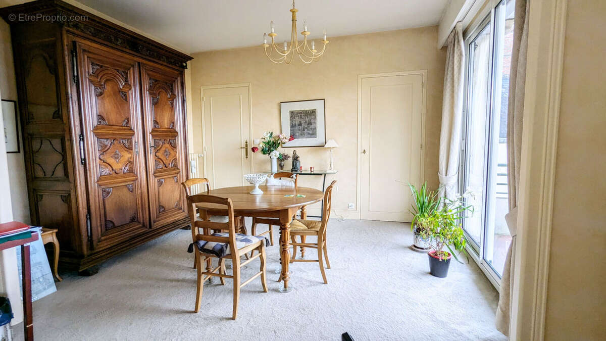 Appartement à LAVAL