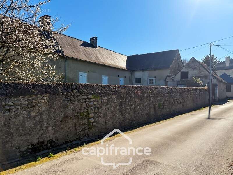 Maison à LALOUBERE