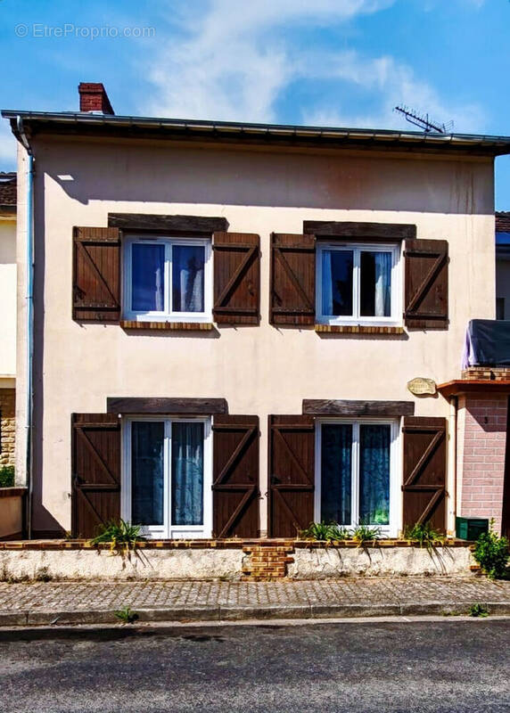 Maison à SANNERVILLE
