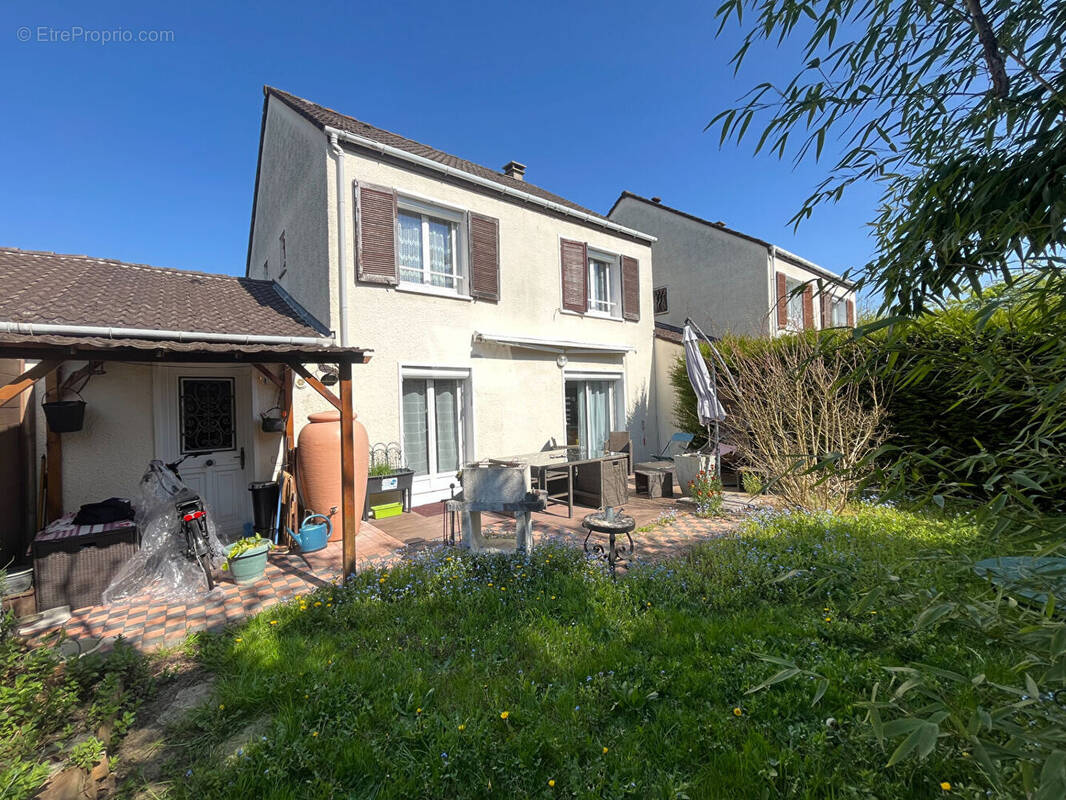 Maison à CERGY