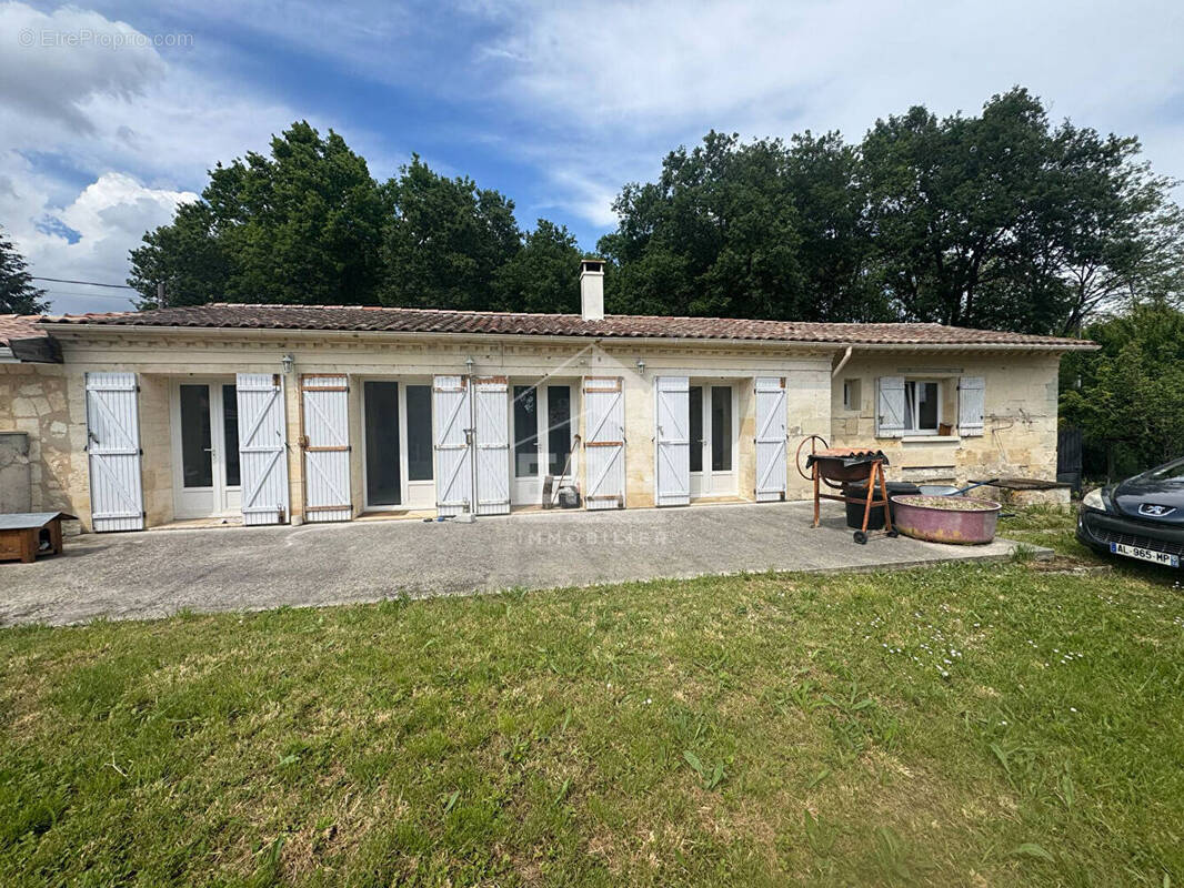 Maison à BAYON-SUR-GIRONDE