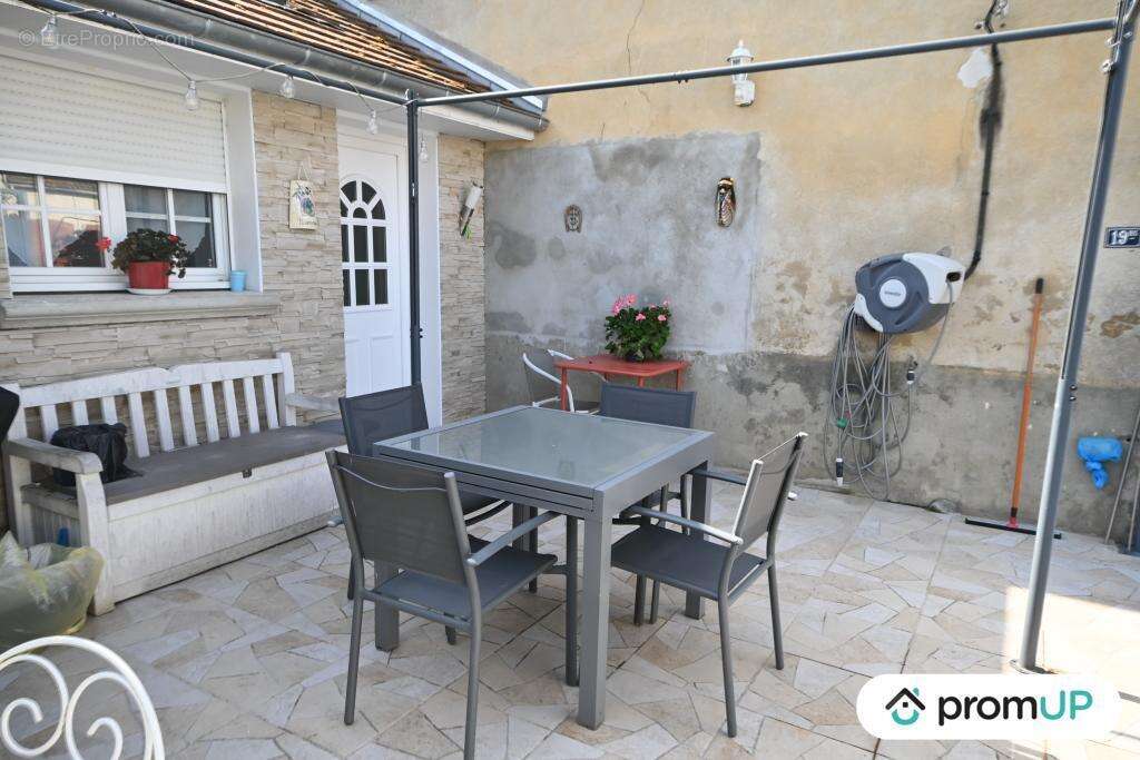 Maison à BRIENON-SUR-ARMANCON
