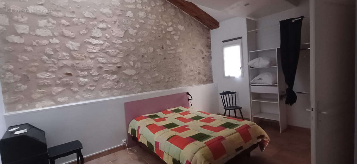 Appartement à PIERRELATTE