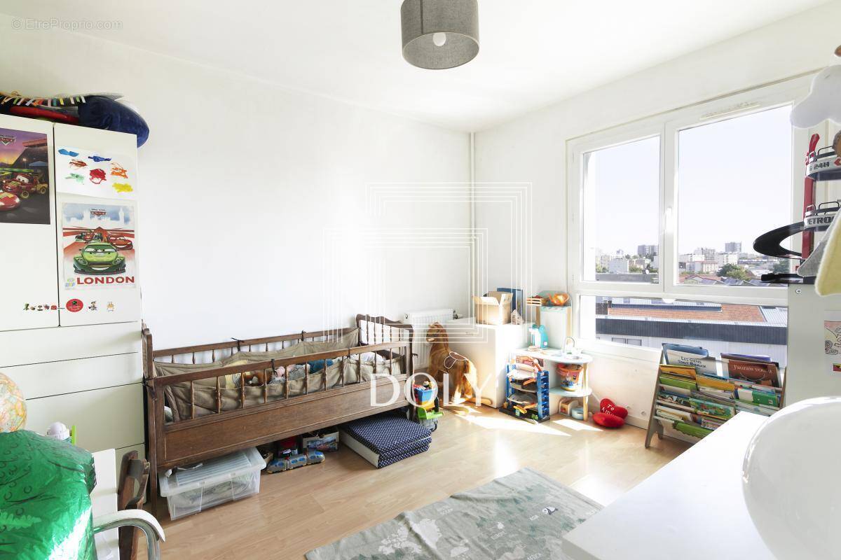 Appartement à PARIS-20E