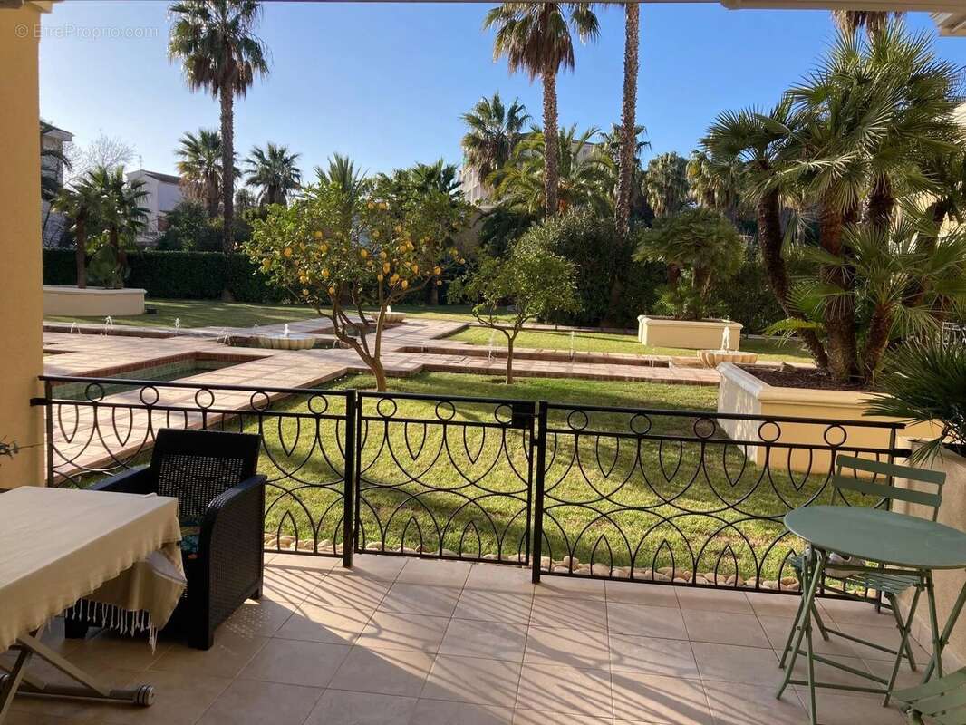 Appartement à HYERES