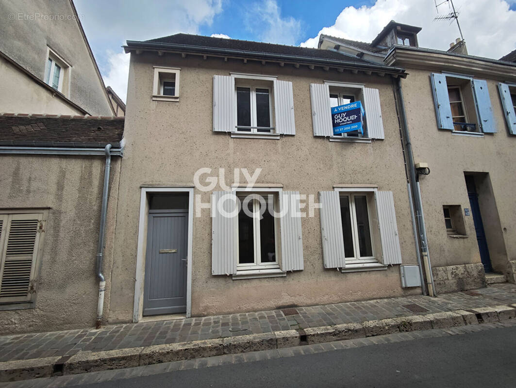 Maison à CHARTRES